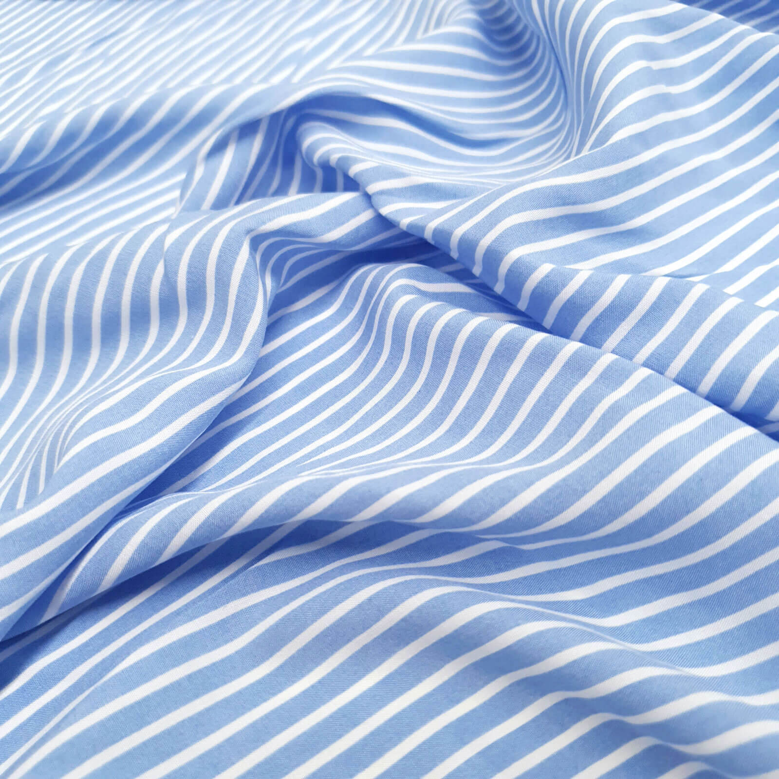 Kaito - Tissu de coton léger à rayures imprimées - Bleu clair-blanc 